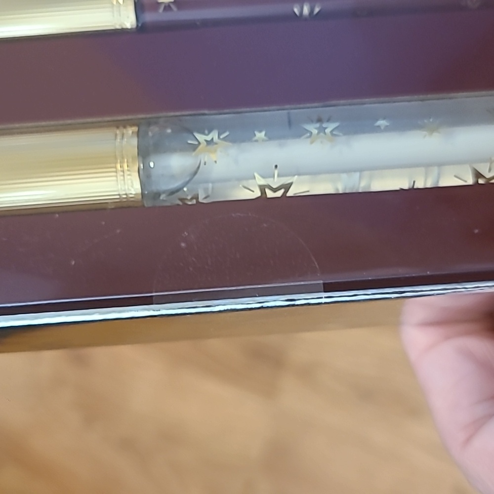 $150 retail Gucci Beauty Lip Gloss Set - Picture 5 of 6